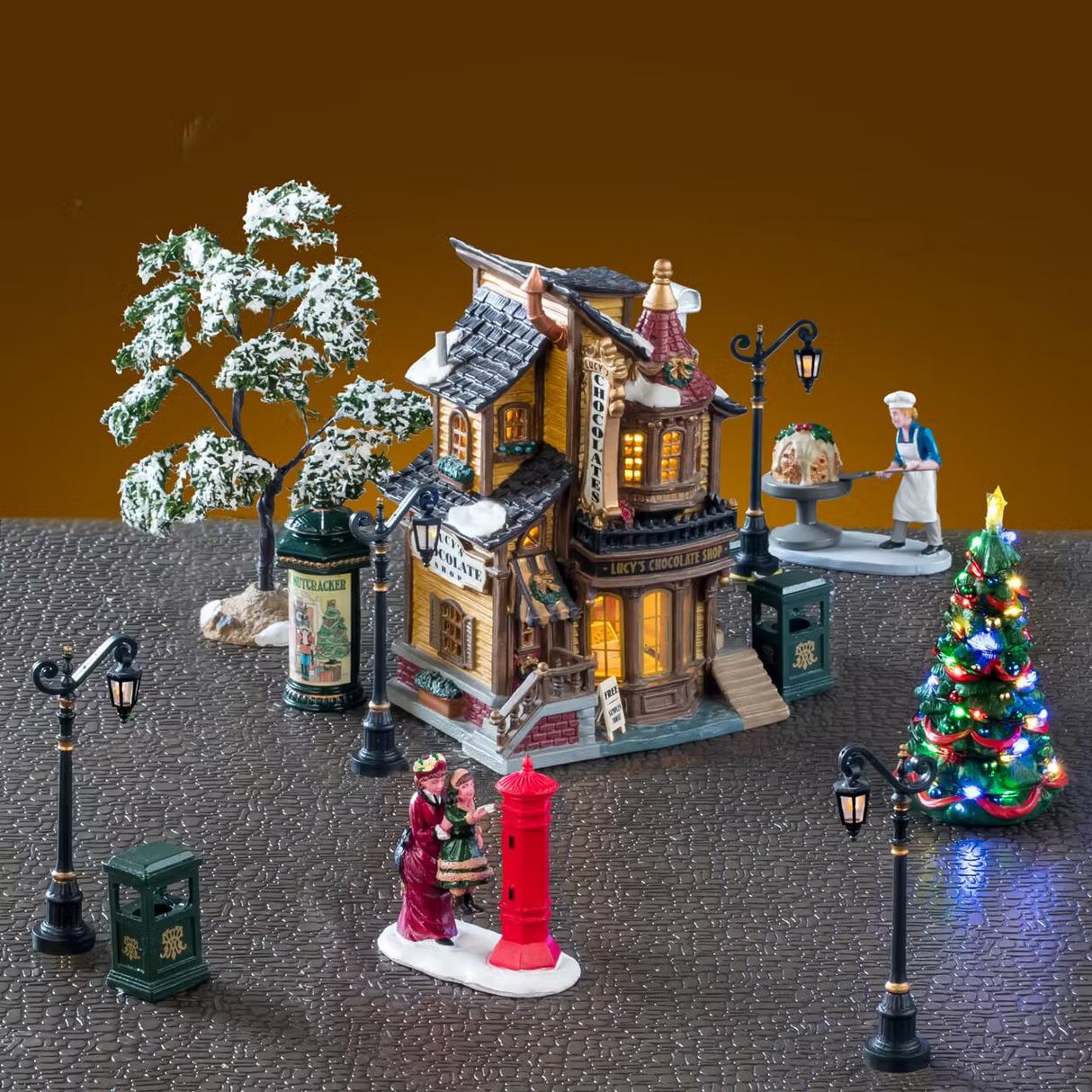 Lucy's Chocolate Shop Set Incl. Adaptor 550 Ma (White) Lemax Christmas Village House Set