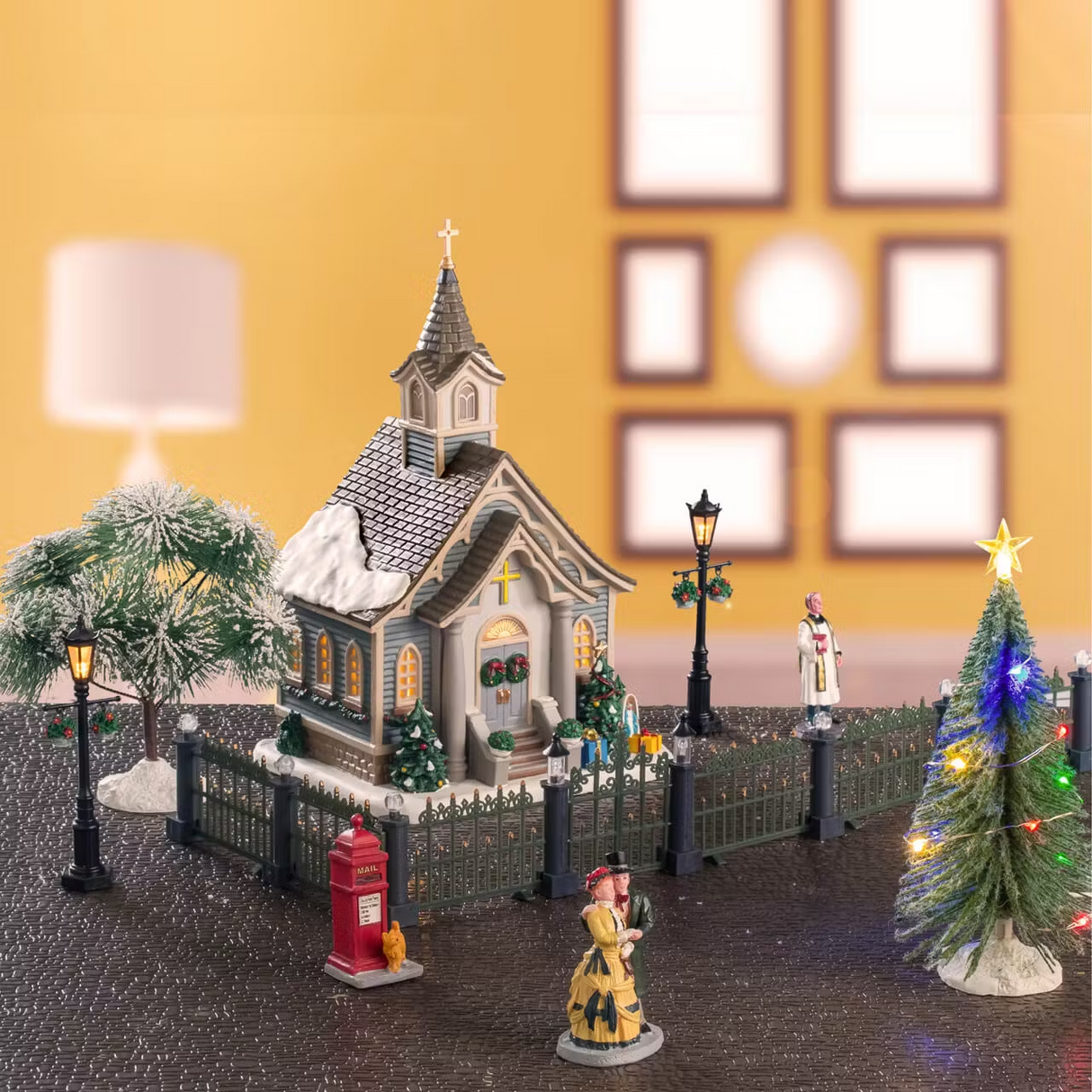 Small Town Church Set Incl. Adaptor 550 Ma (White) Lemax Christmas Village House Set