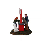 Puppy Kissing Booth Lemax Christmas Village Table Accent Lemax